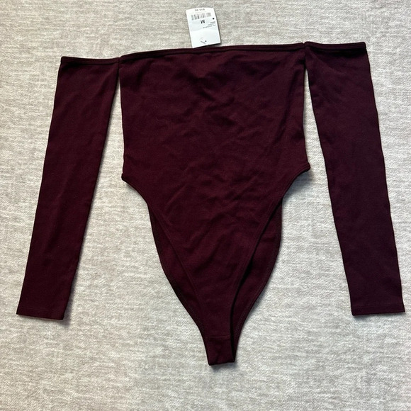Forever 21 Tops - NWT Forever 21 Burgundy Purple Long Sleeve Cold Shoulder Bodysuit Size Medium